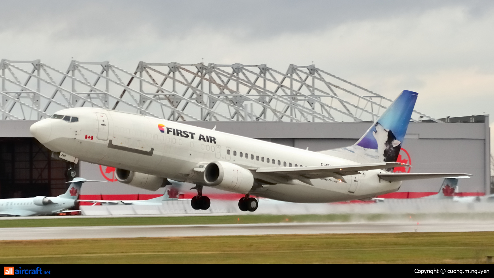 C-FFNF · Boeing 737-406 · (YUL / CYUL)