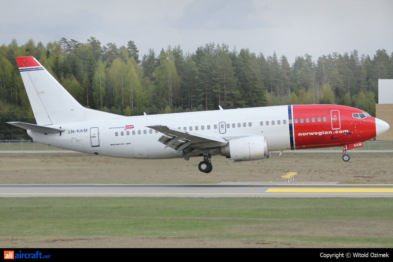 LN-KKM · Boeing 737-3Y0 · (OSL / ENGM)