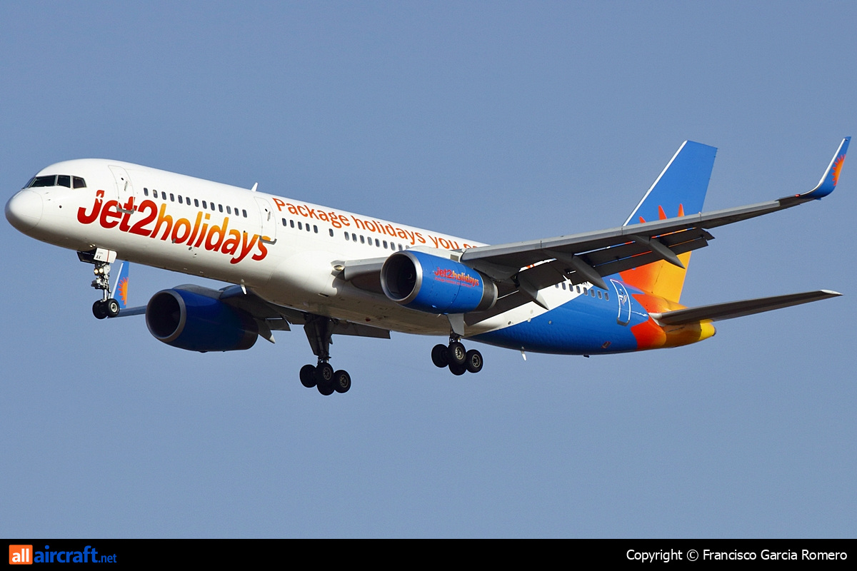 G-LSAK · Boeing 757-23N(WL) · (LPA / GCLP)