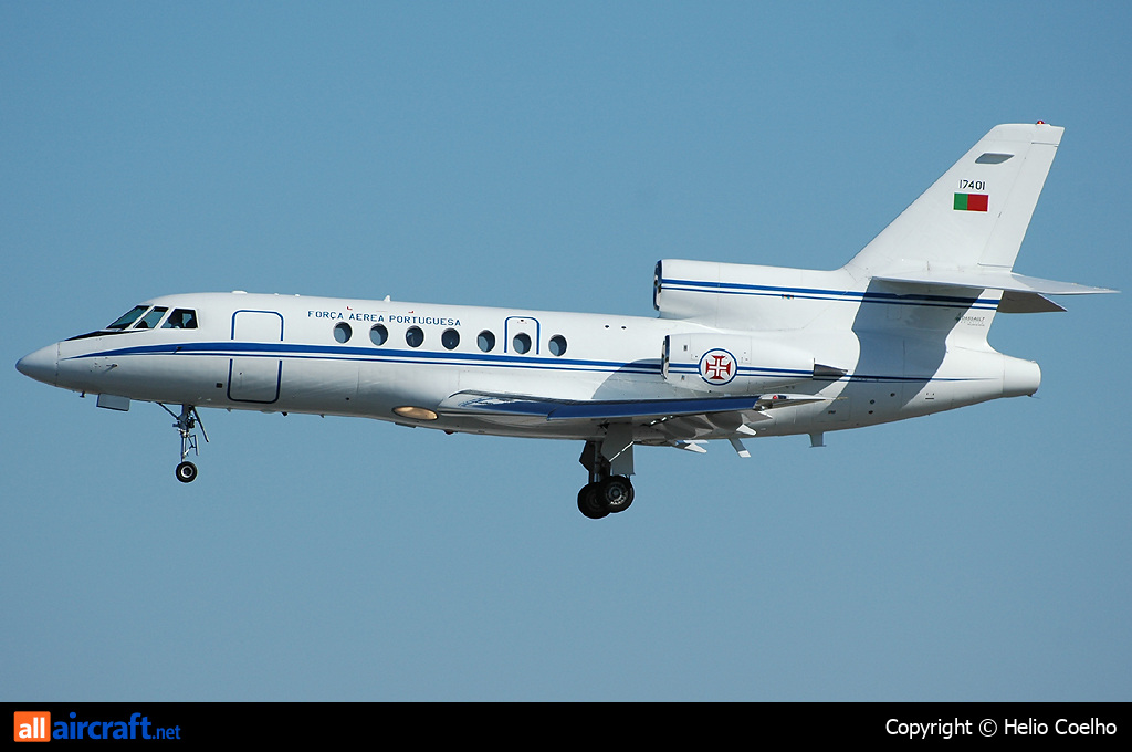 17401 · Dassault Falcon 50 · (LIS / LPPT)
