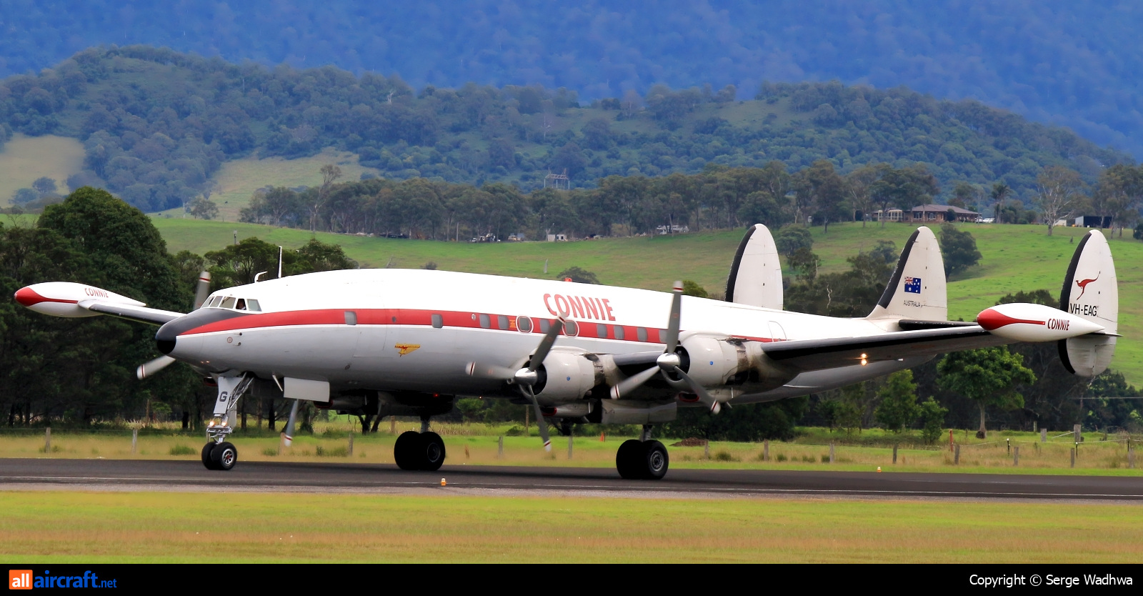 VH-EAG · Lockheed C-121C Super Constellation · (WOL / YWOL)