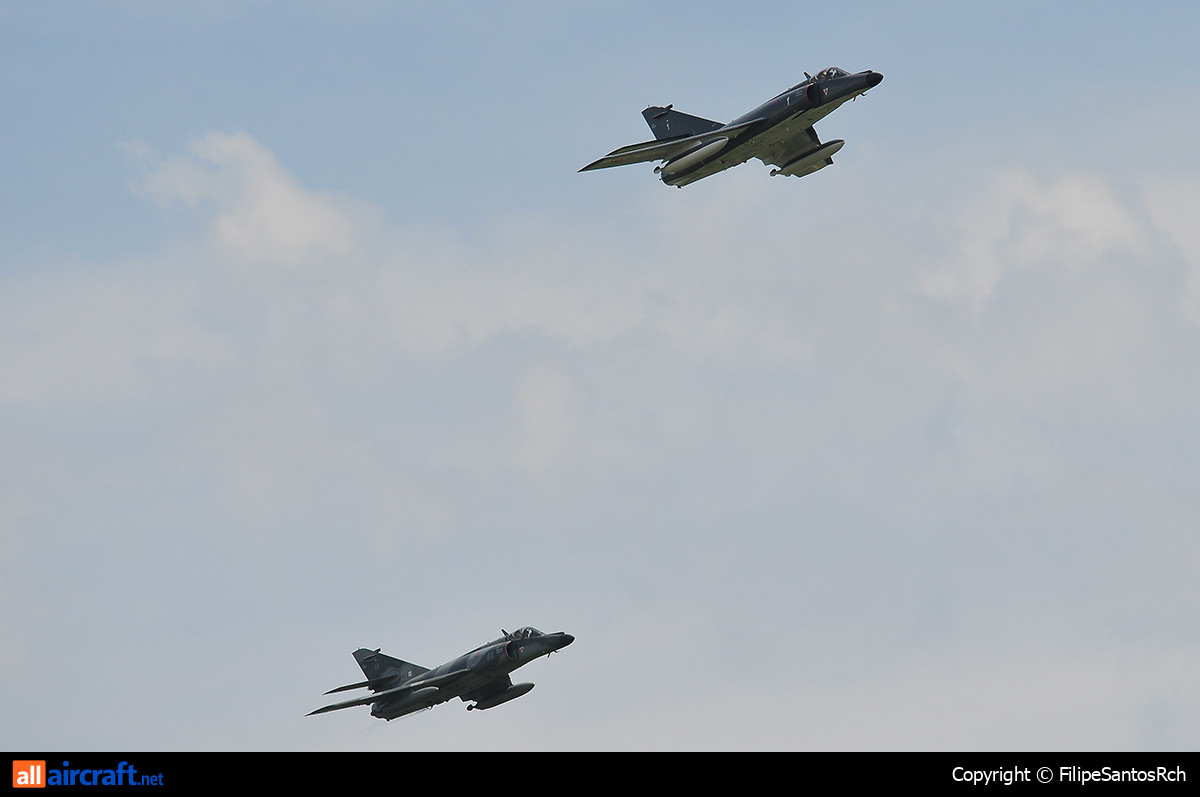 1 · Dassault Super Etendard · -