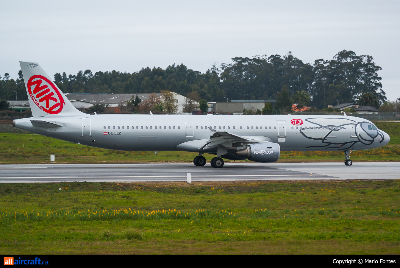 OE-LEZ · Airbus A321-211 · (OPO / LPPR)