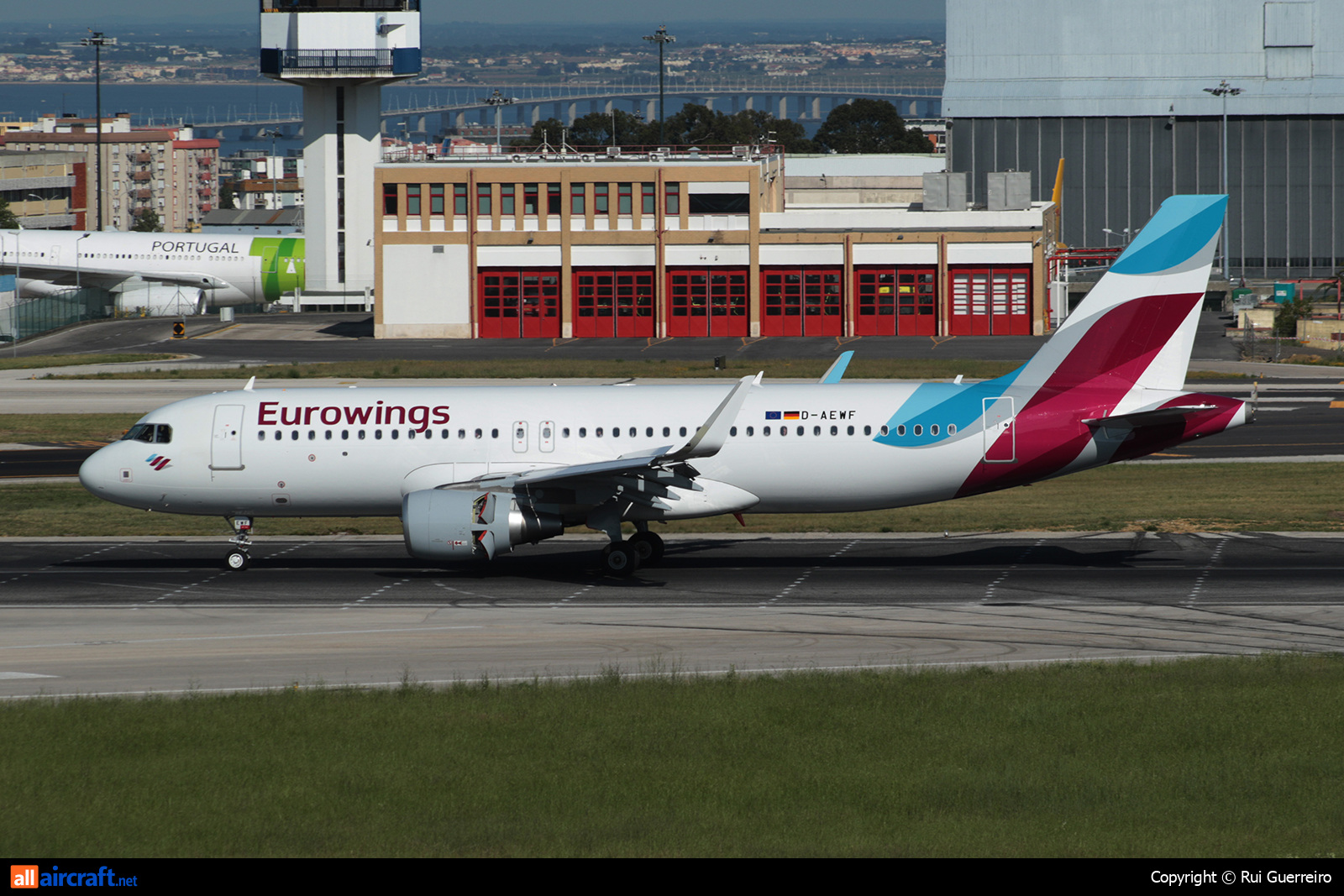 D-AEWF · Airbus A320-214(WL) · (LIS / LPPT)