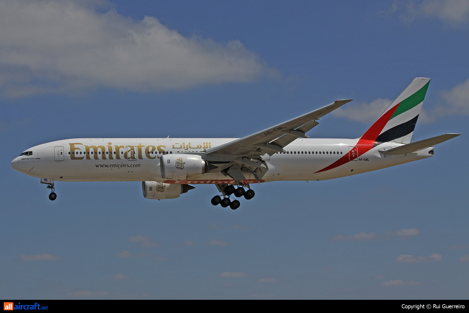 A6-EML · Boeing 777-21H/ER · (LIS / LPPT)
