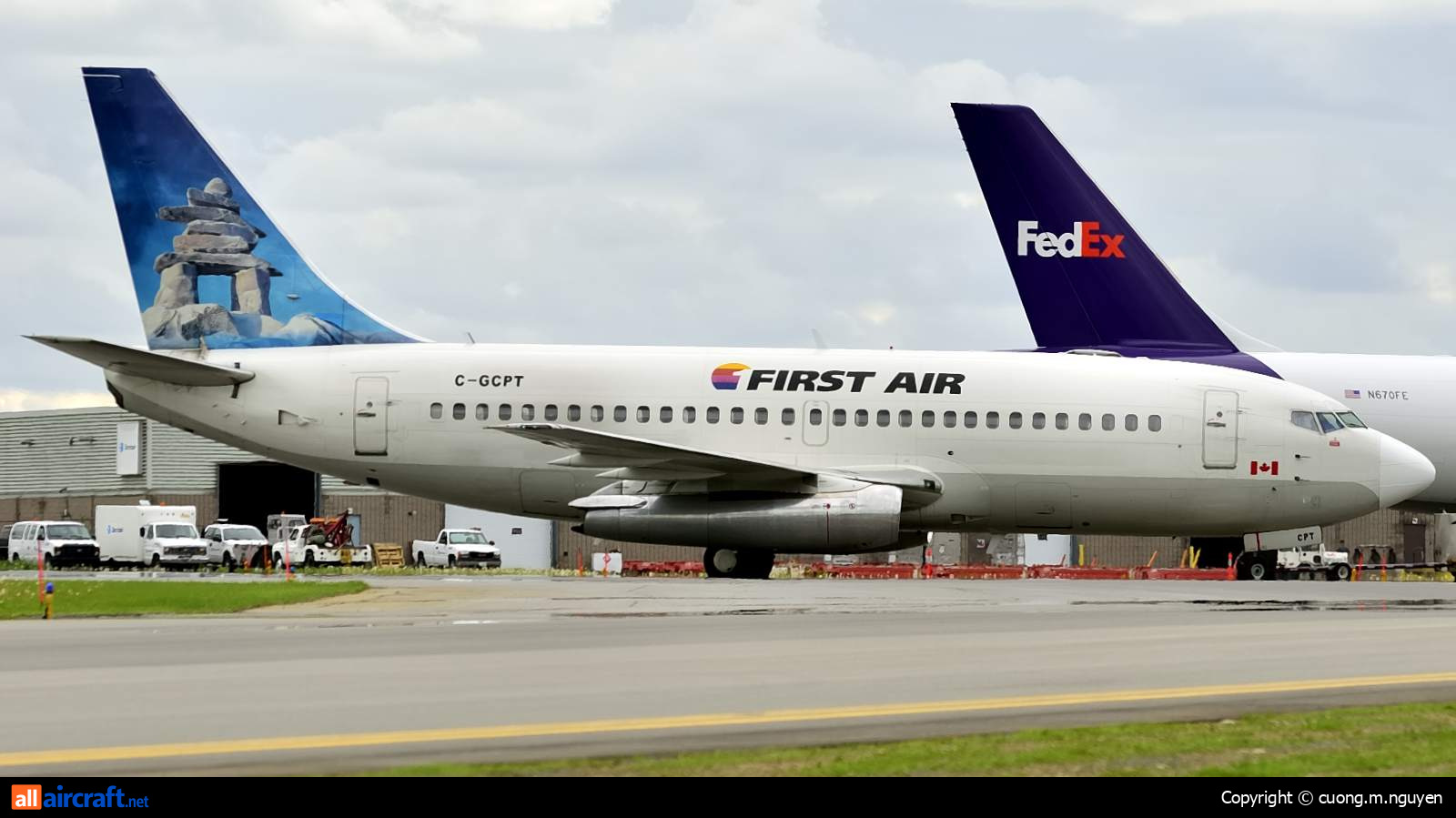 C-GCPT · Boeing 737-217/Adv · (YOW / CYOW)