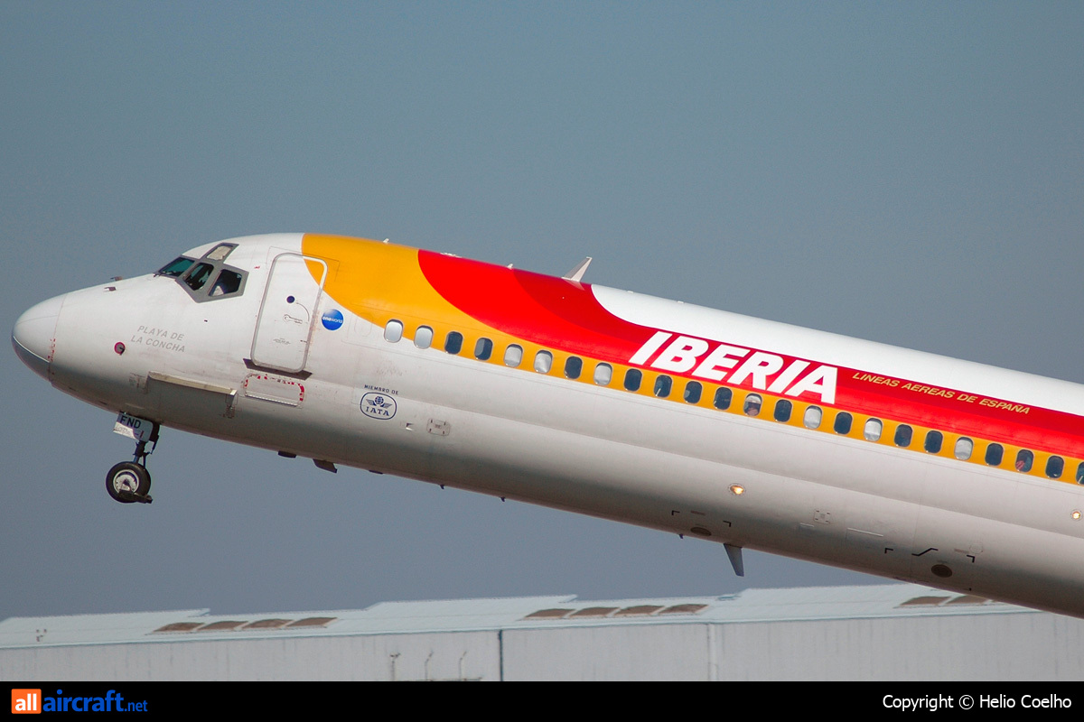EC-FND · McDonnell Douglas MD-88 · (LIS / LPPT)