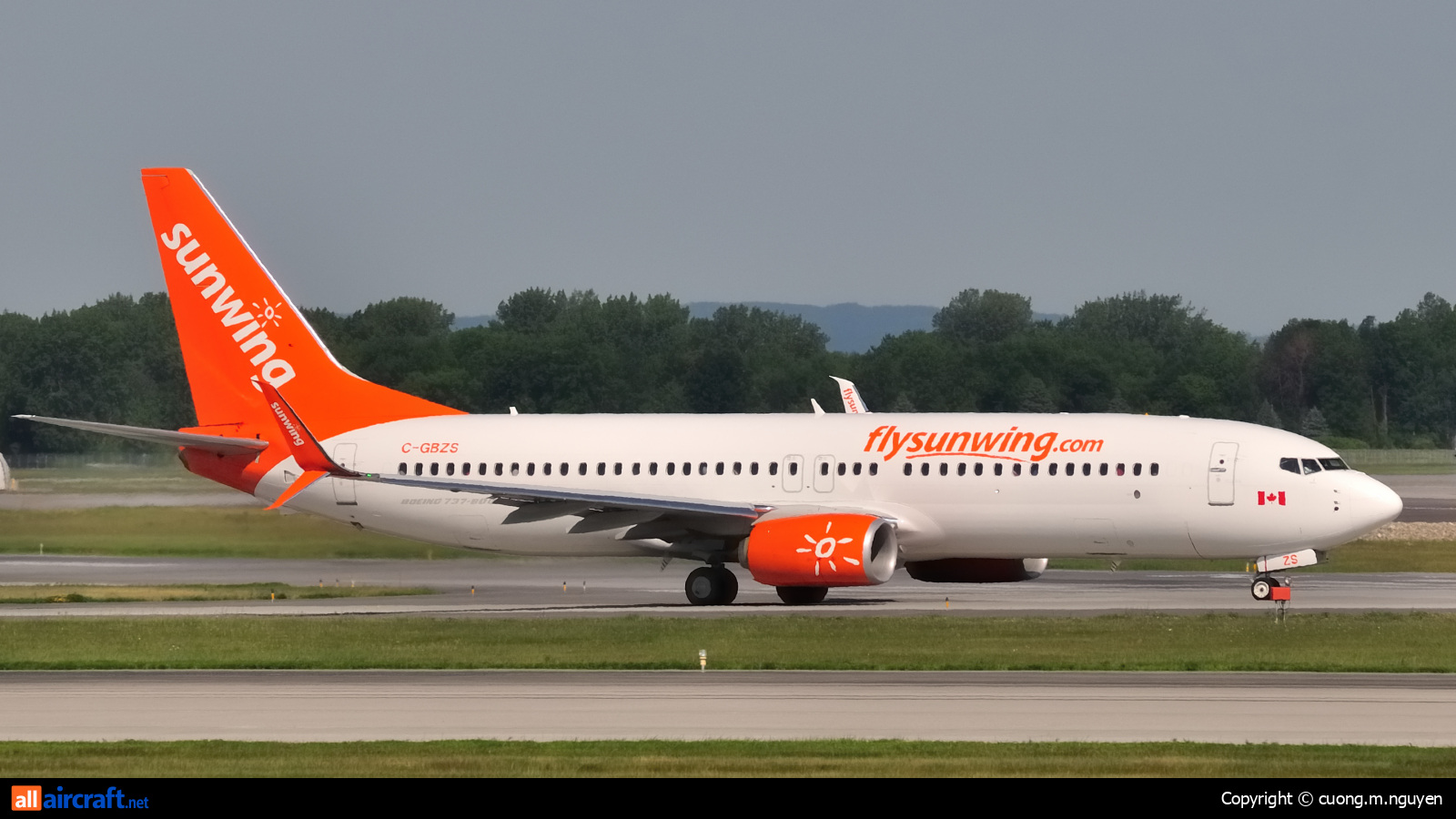 C-GBZS · Boeing 737-8SH · (YUL / CYUL)
