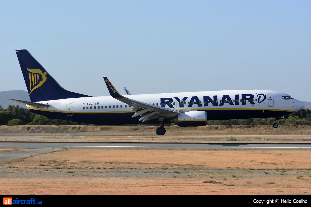 EI-ESZ · Boeing 737-8AS(WL) · (FAO / LPFR)