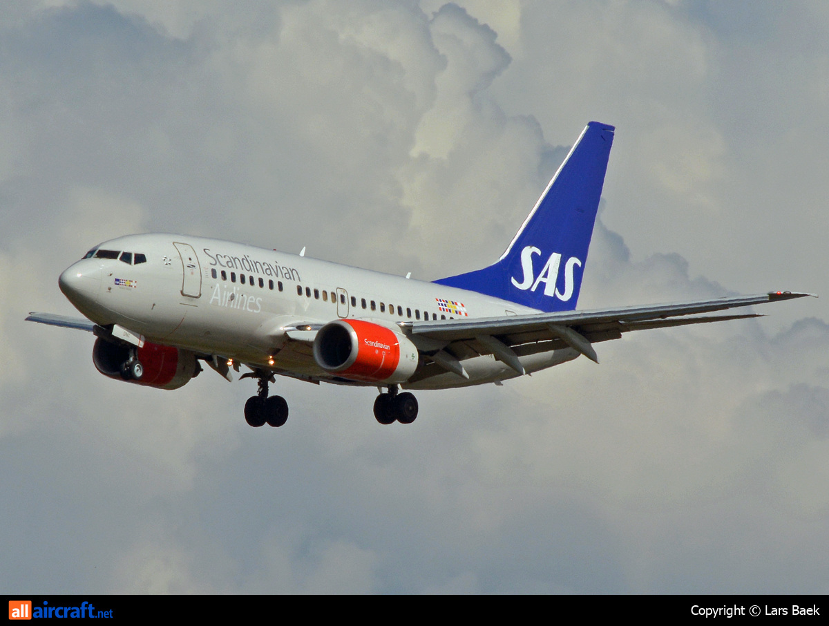 SE-DNX · Boeing 737-683 · (CPH / EKCH)