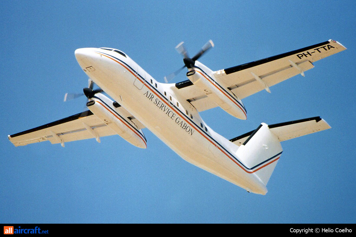 PH-TTA · De Havilland Canada DHC-8-102A Dash 8 · (FAO / LPFR)