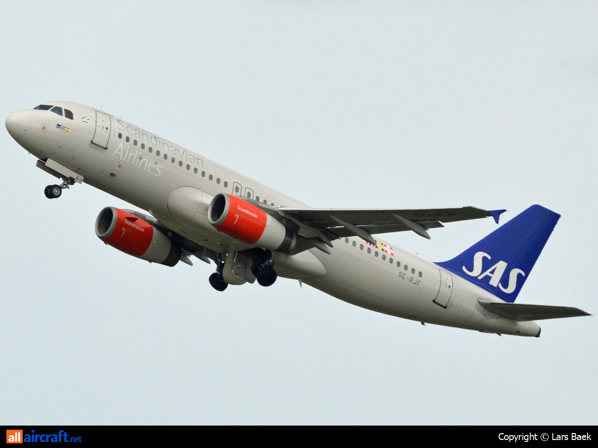 SE-RJF · Airbus A320-232 · (CPH / EKCH)