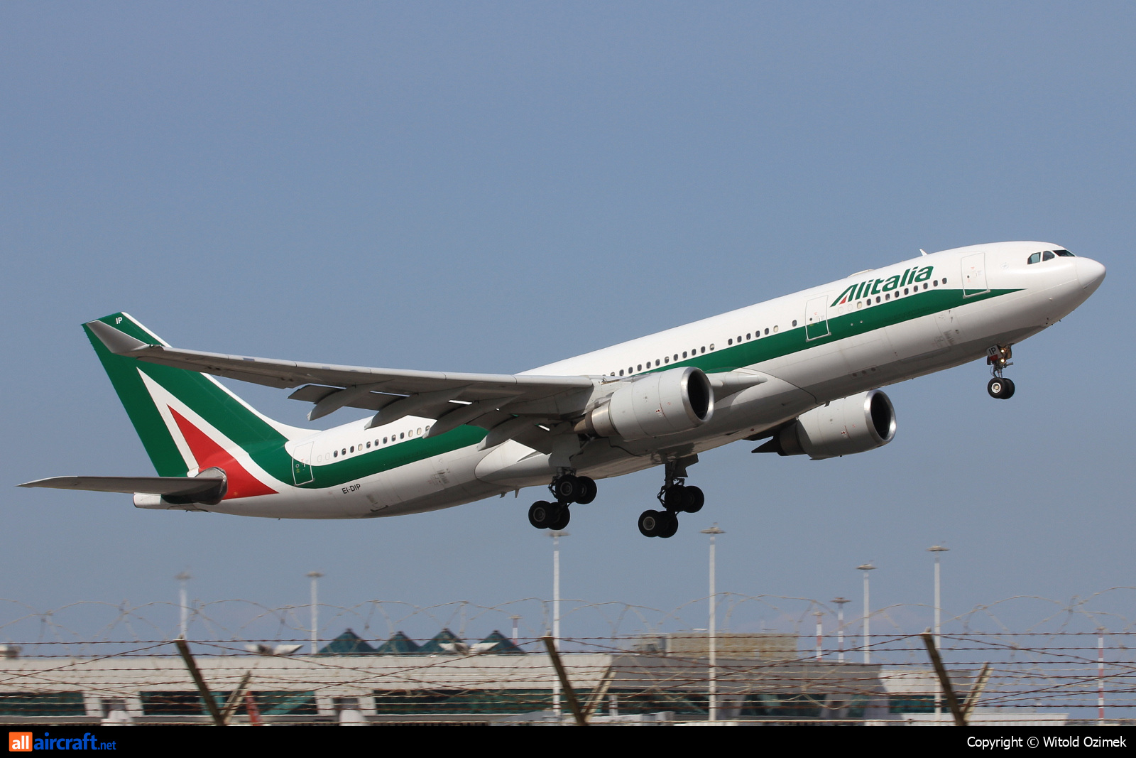 EI-DIP · Airbus A330-202 · (FCO / LIRF)