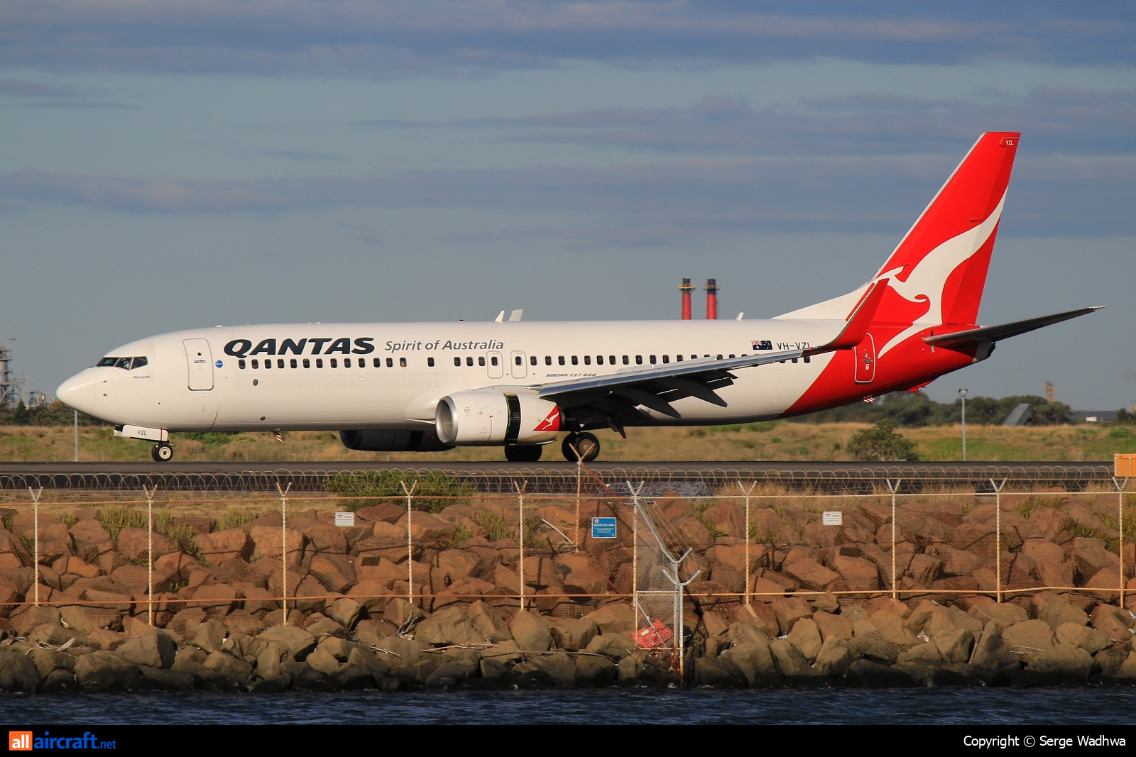 VH-VZL · Boeing 737-838(WL) · (SYD / YSSY)