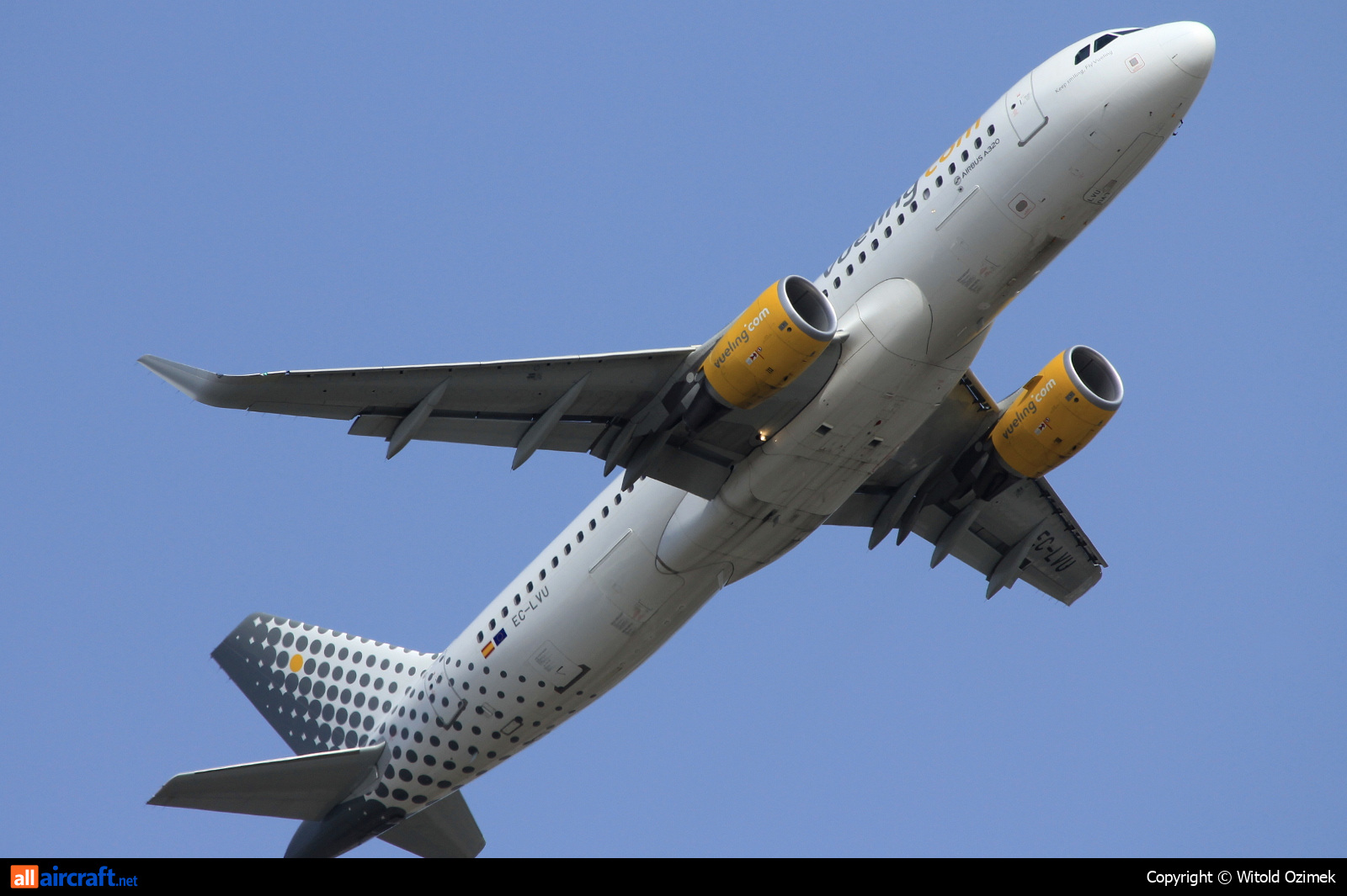 EC-LVV · Airbus A320-232(WL) · (FCO / LIRF)