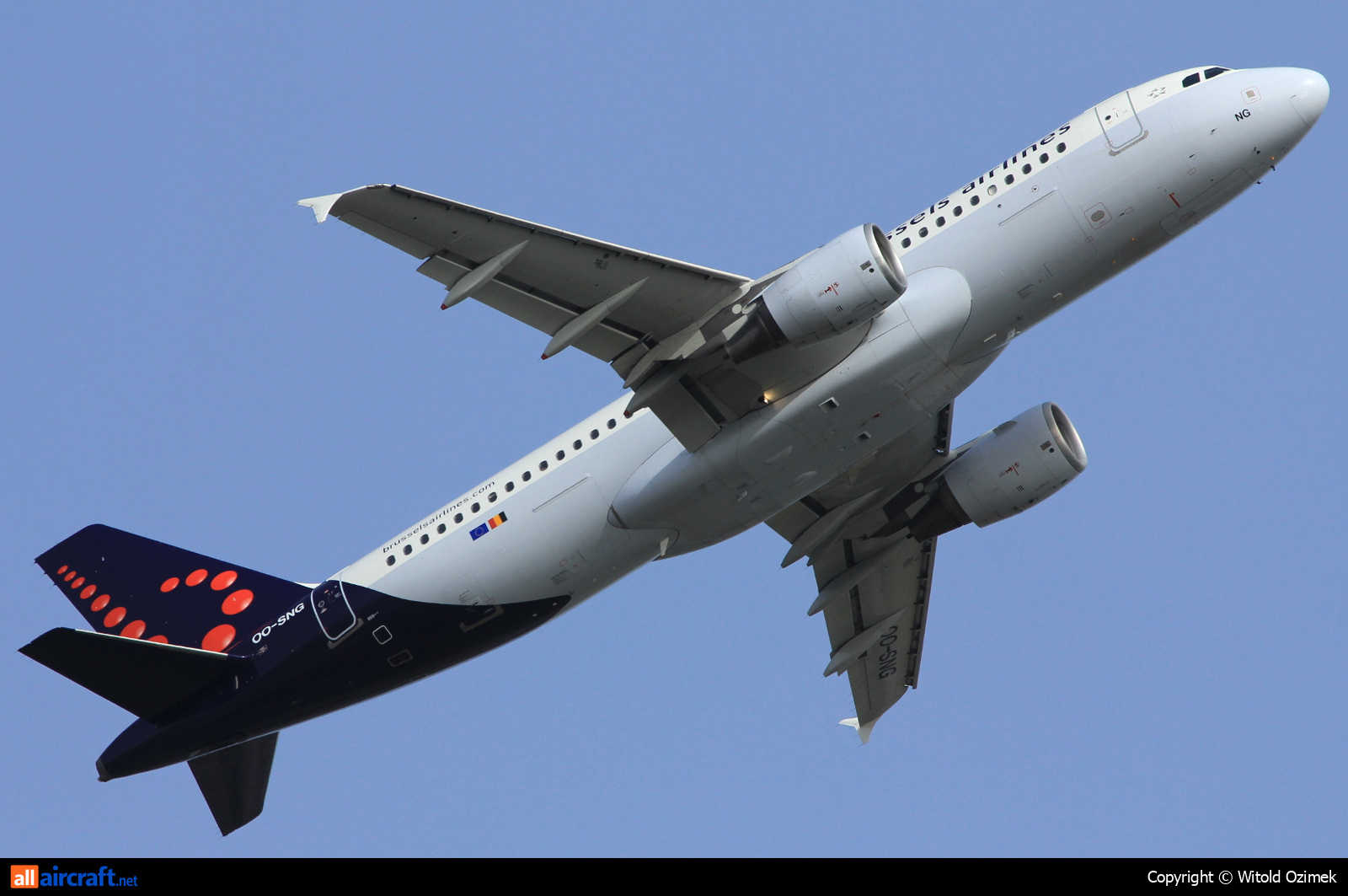 OO-SNG · Airbus A320-214 · (FCO / LIRF)