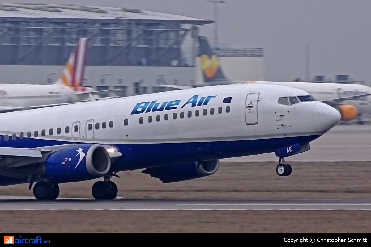 YR-BAE · Boeing 737-4Y0 · (STR / EDDS)
