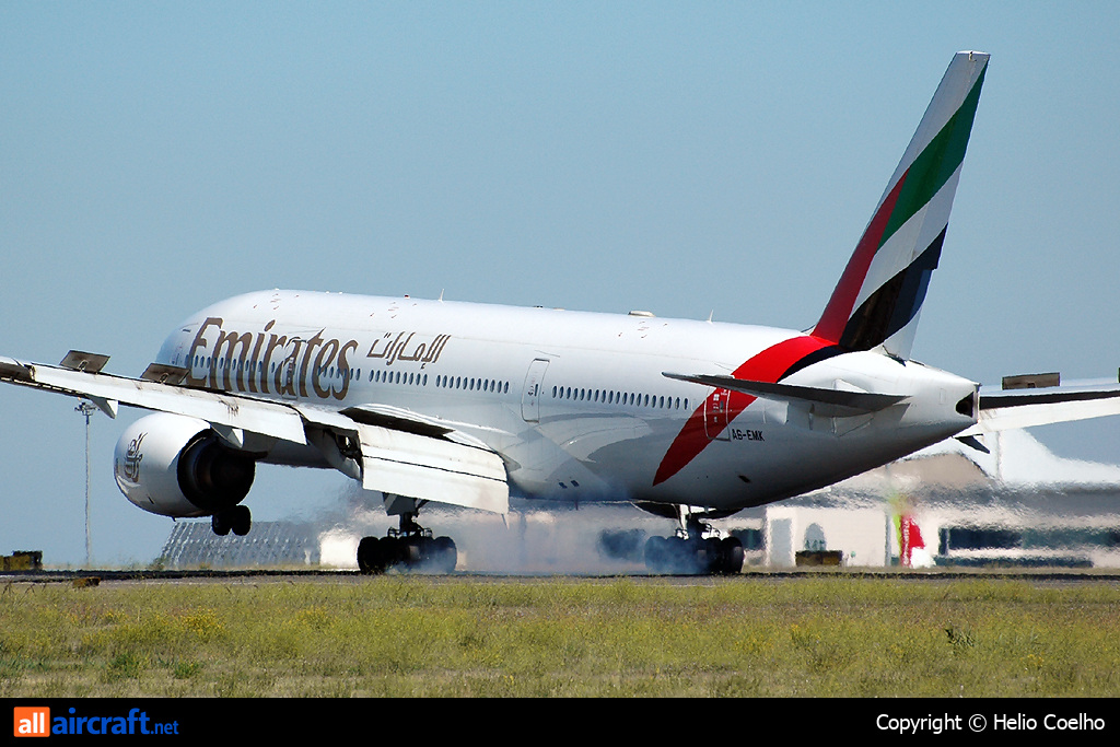 A6-EMK · Boeing 777-21H/ER · (LIS/LPPT)