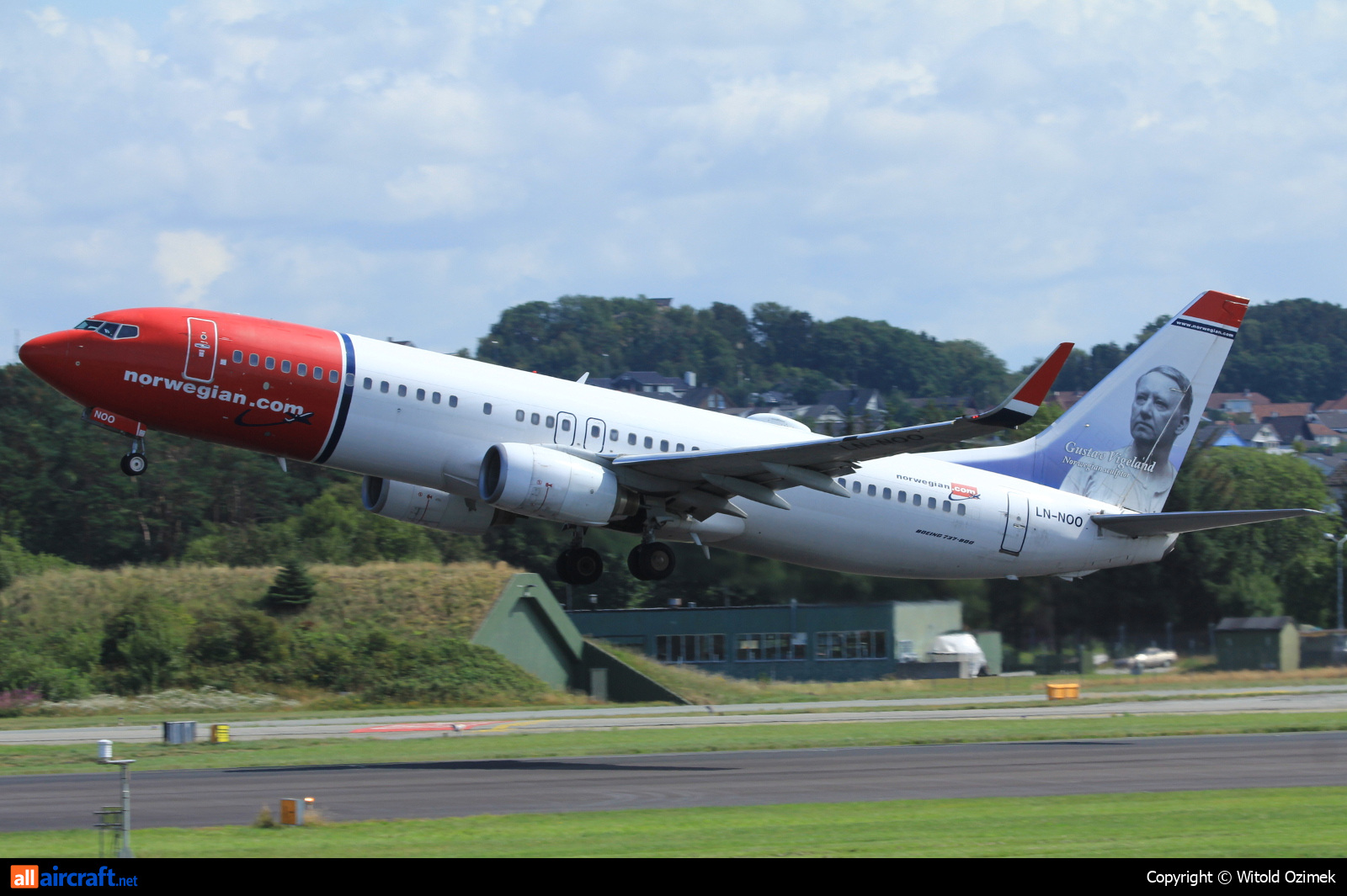 LN-NOO · Boeing 737-86Q · (SVG / ENZV)