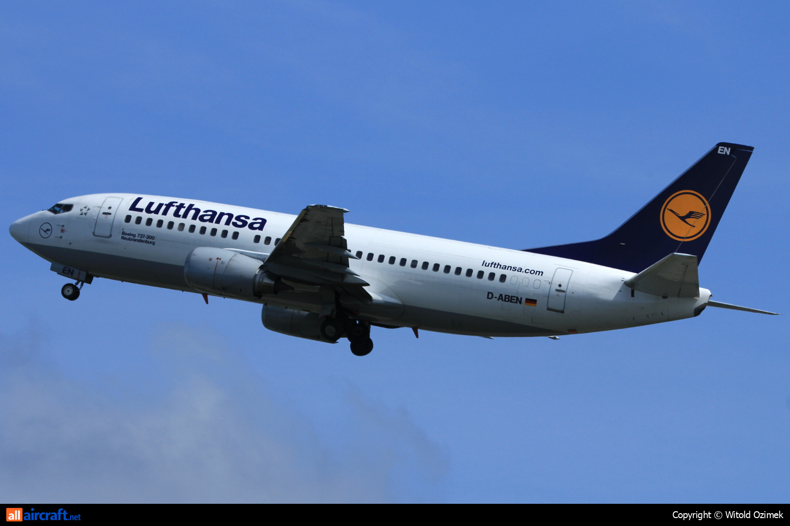 D-ABEN · Boeing 737-330 · (SVG / ENZV)