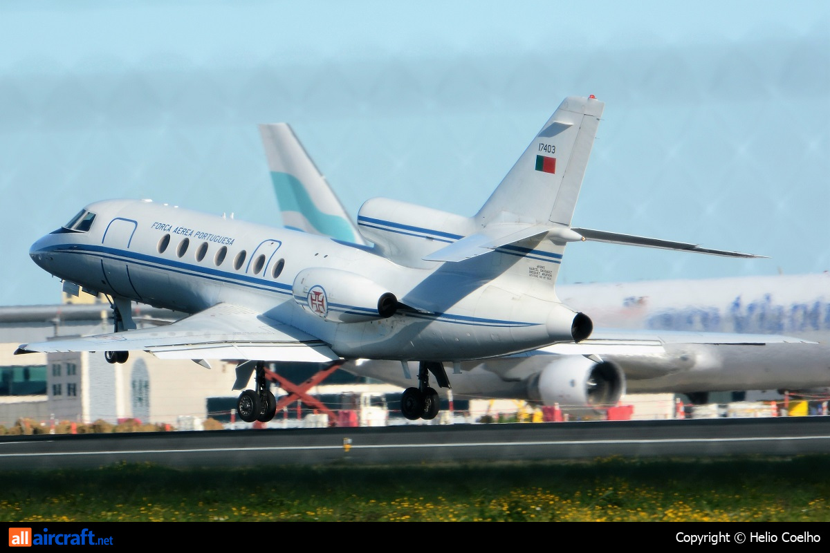 17403 · Dassault Falcon 50 · (LIS / LPPT)