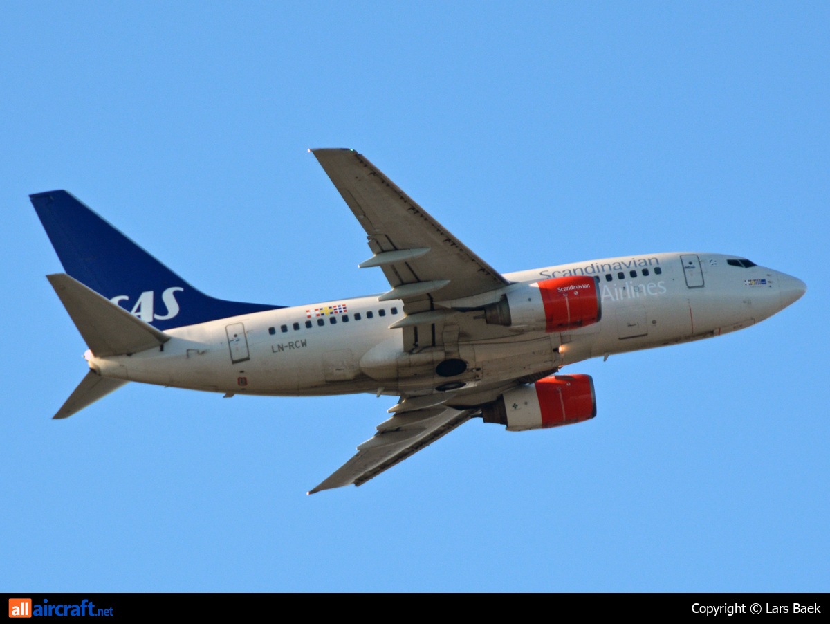 LN-RCW · Boeing 737-683 · (CPH / EKCH)
