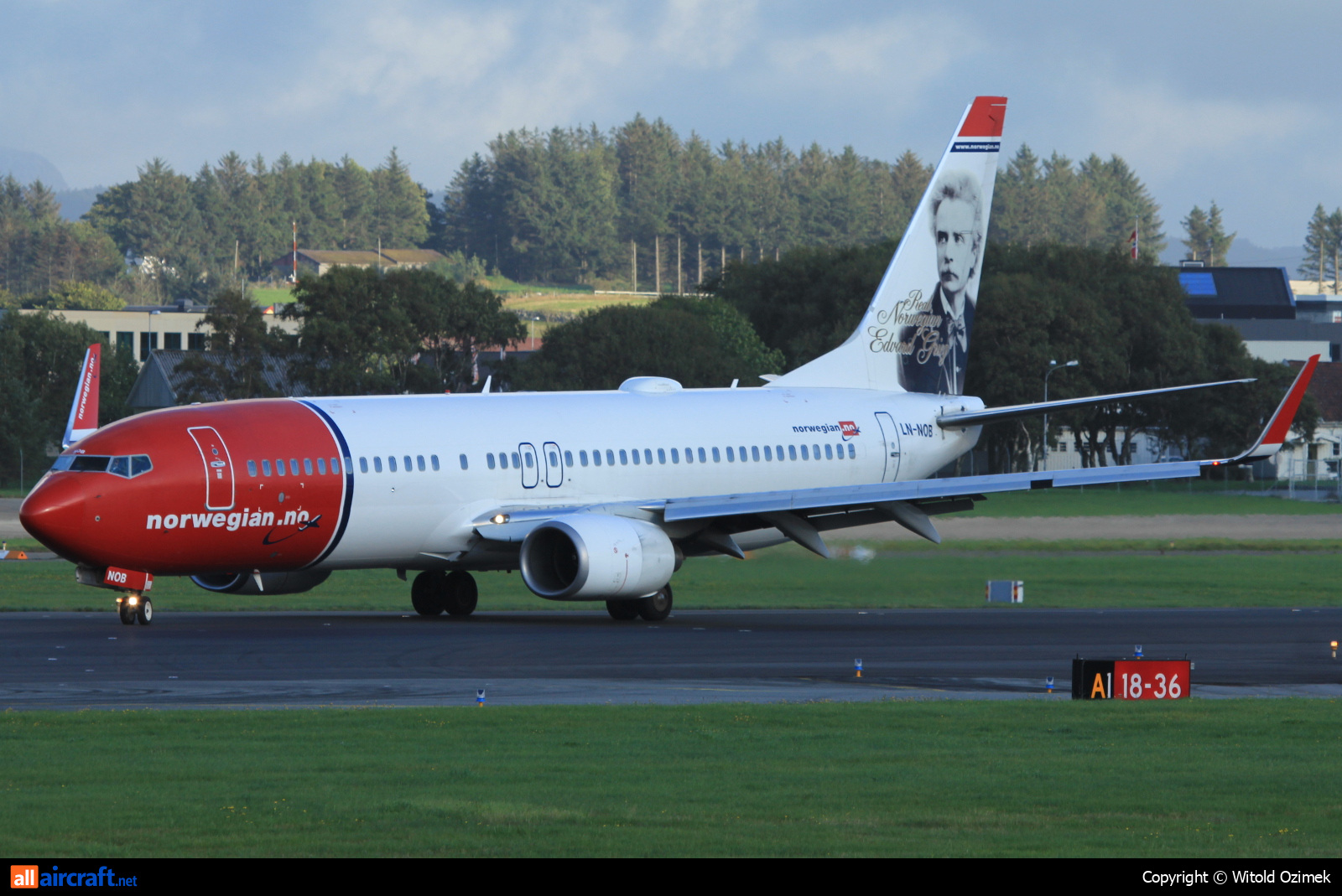 LN-NOB · Boeing 737-8FZ(WL) · (SVG / ENZV)