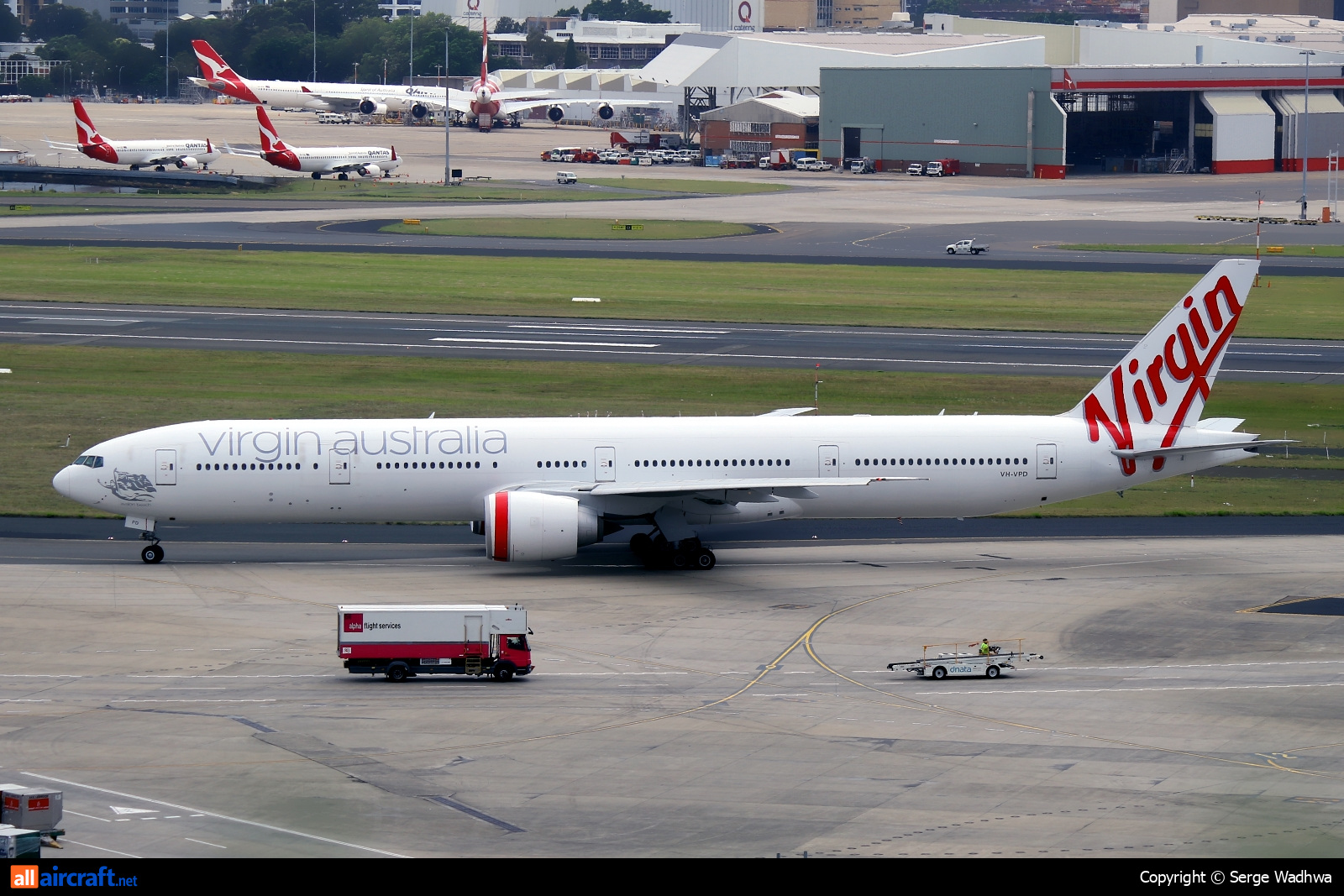 VH-VPD · Boeing 777-3ZG/ER · (SYD / YSSY)