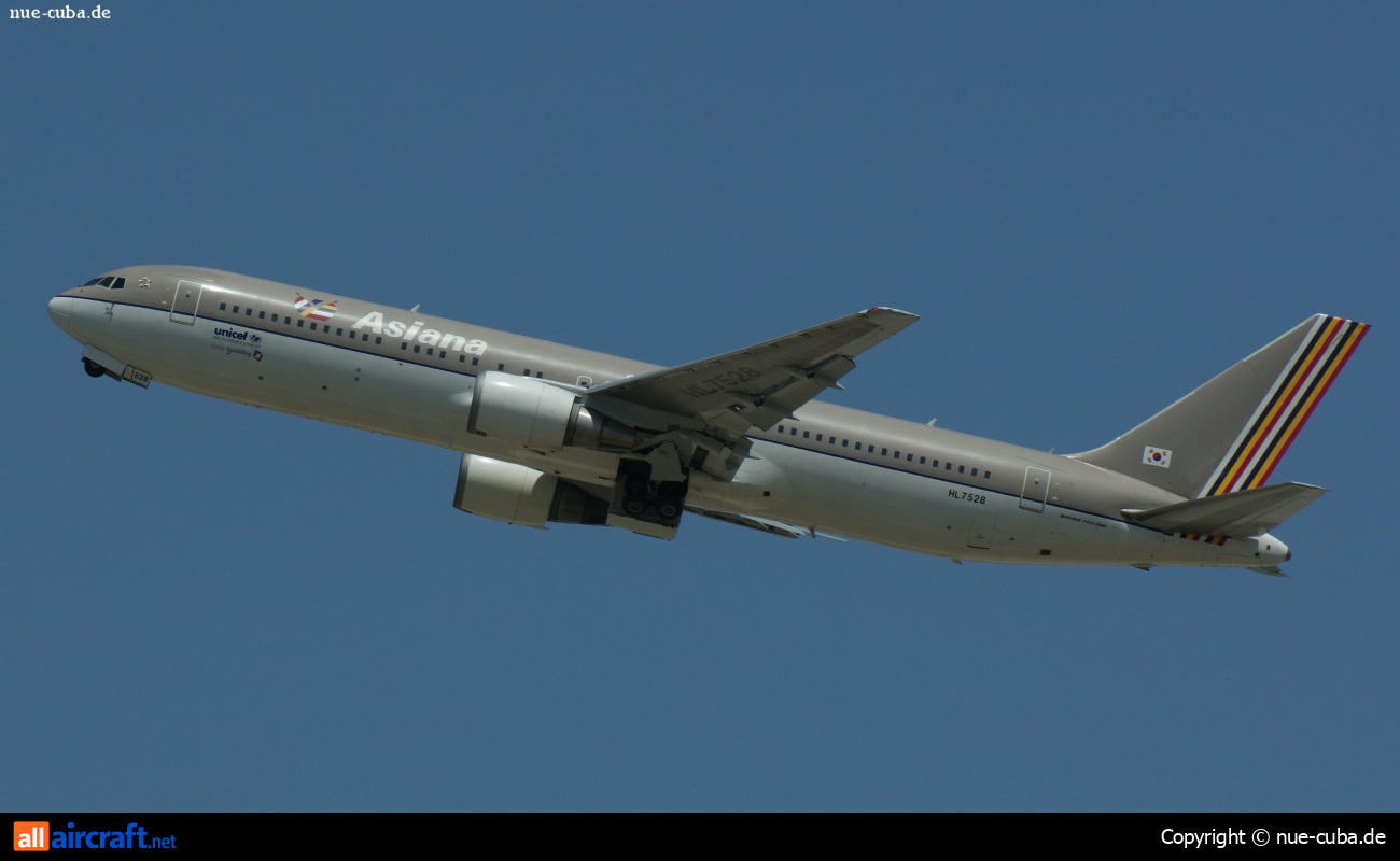 HL7528 · Boeing 767-38E · (TSN / ZBTJ)