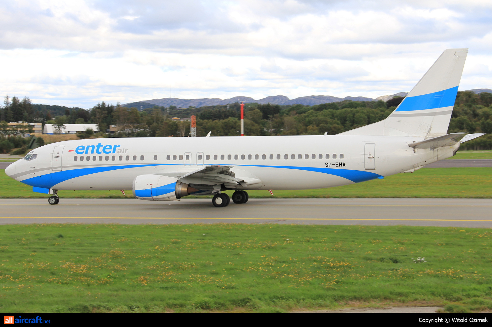 SP-ENA · Boeing 737-4Q8 · (SVG / ENZV)