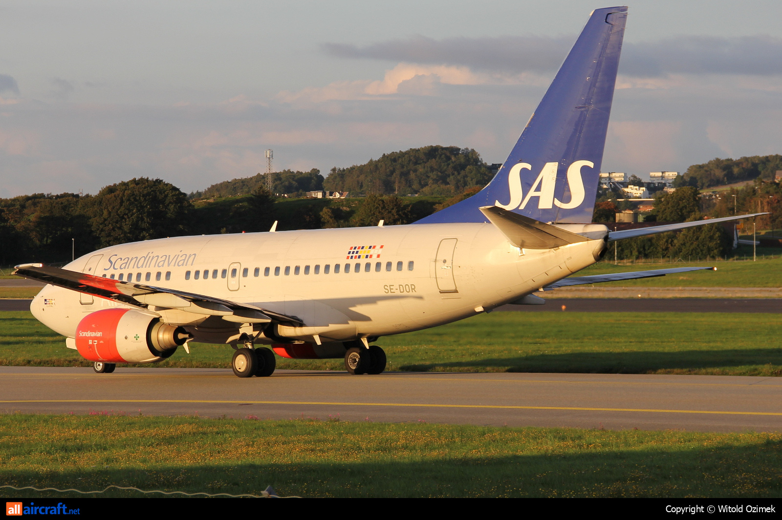 SE-DOR · Boeing 737-683 · (SVG / ENZV)