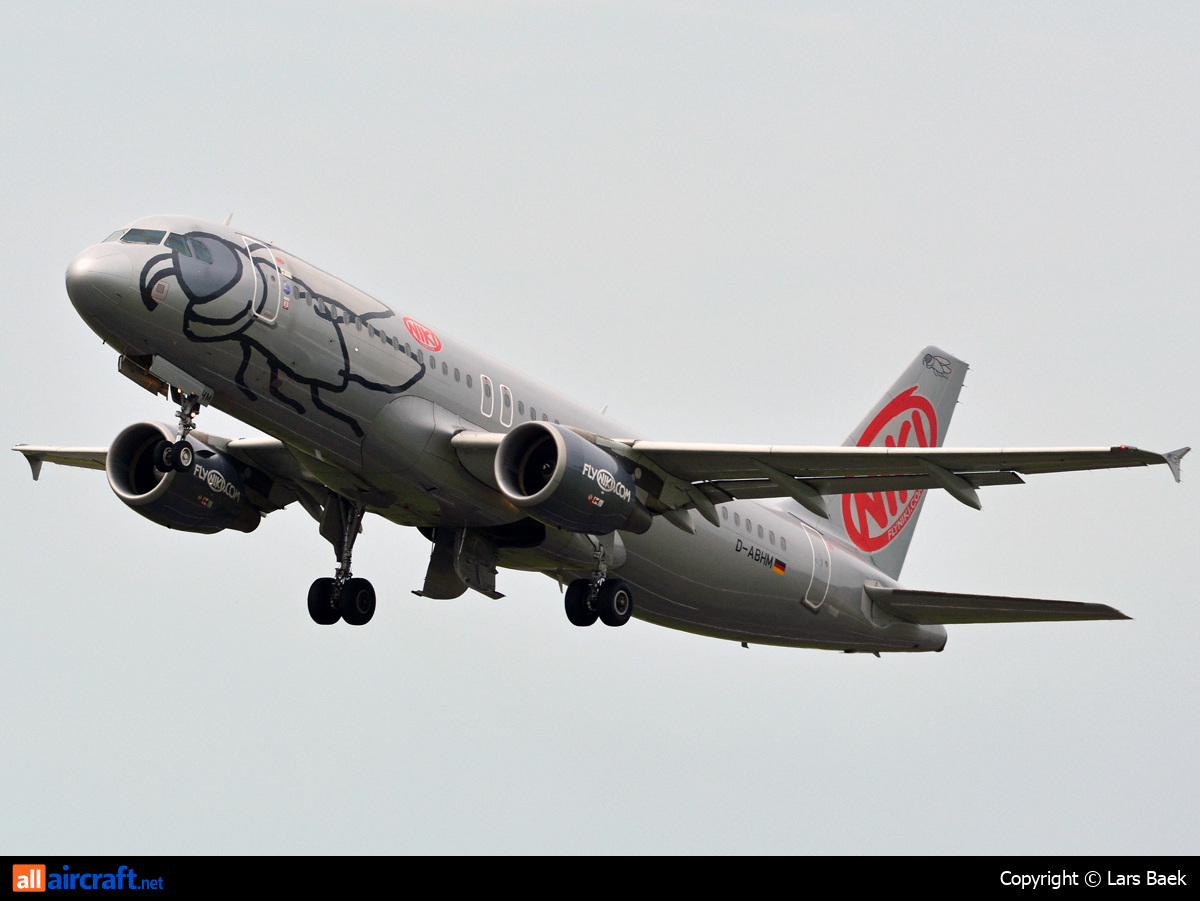 D-ABHM · Airbus A320-214 · (CPH / EKCH)