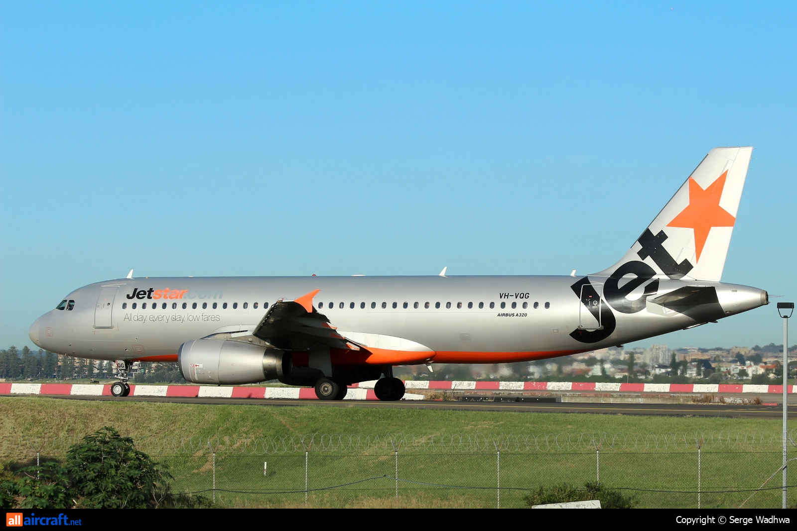 VH-VQG · Airbus A320-232 · (SYD / YSSY)