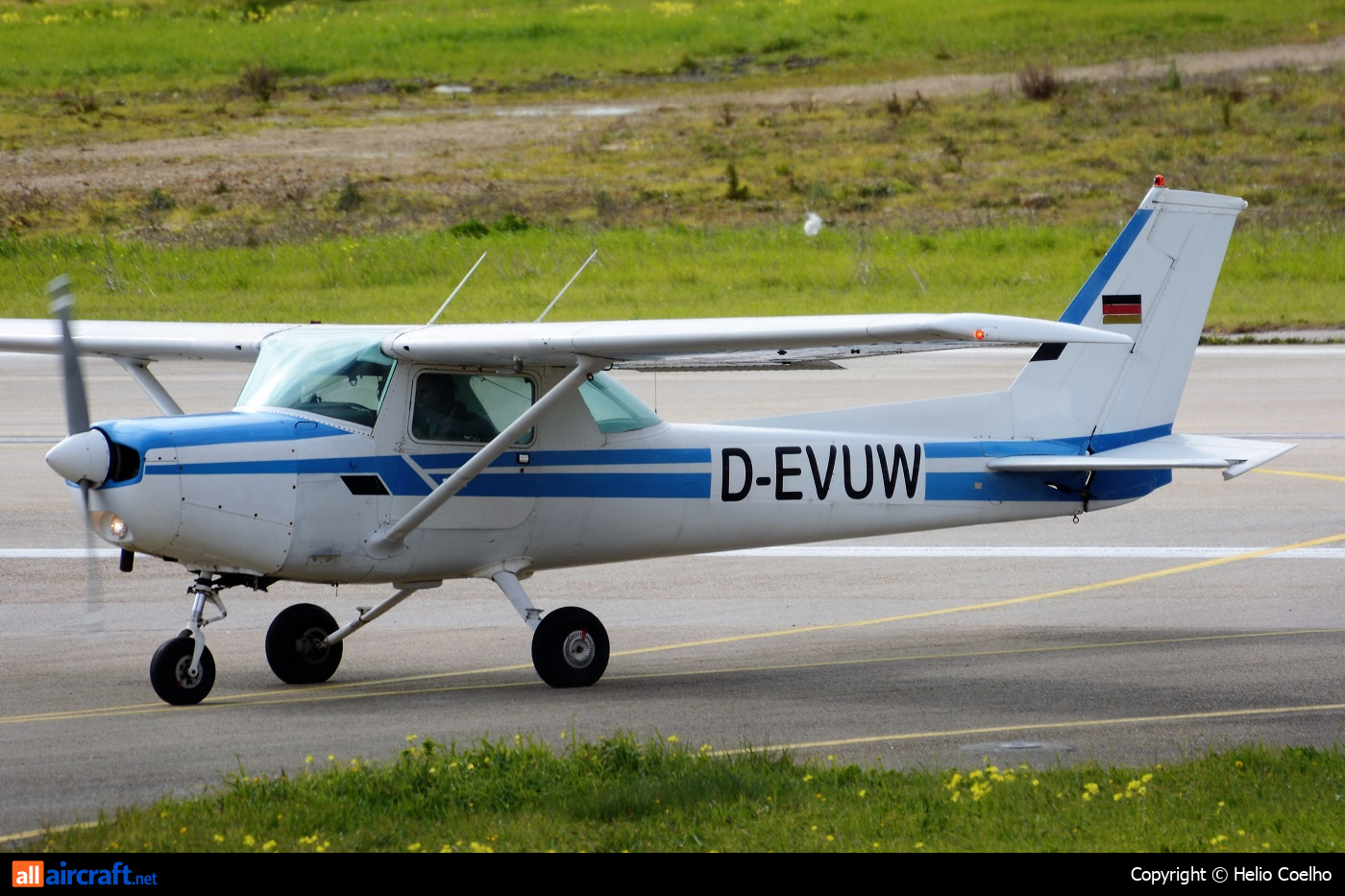 D-EVUW · Cessna 152 II · (LPCS)