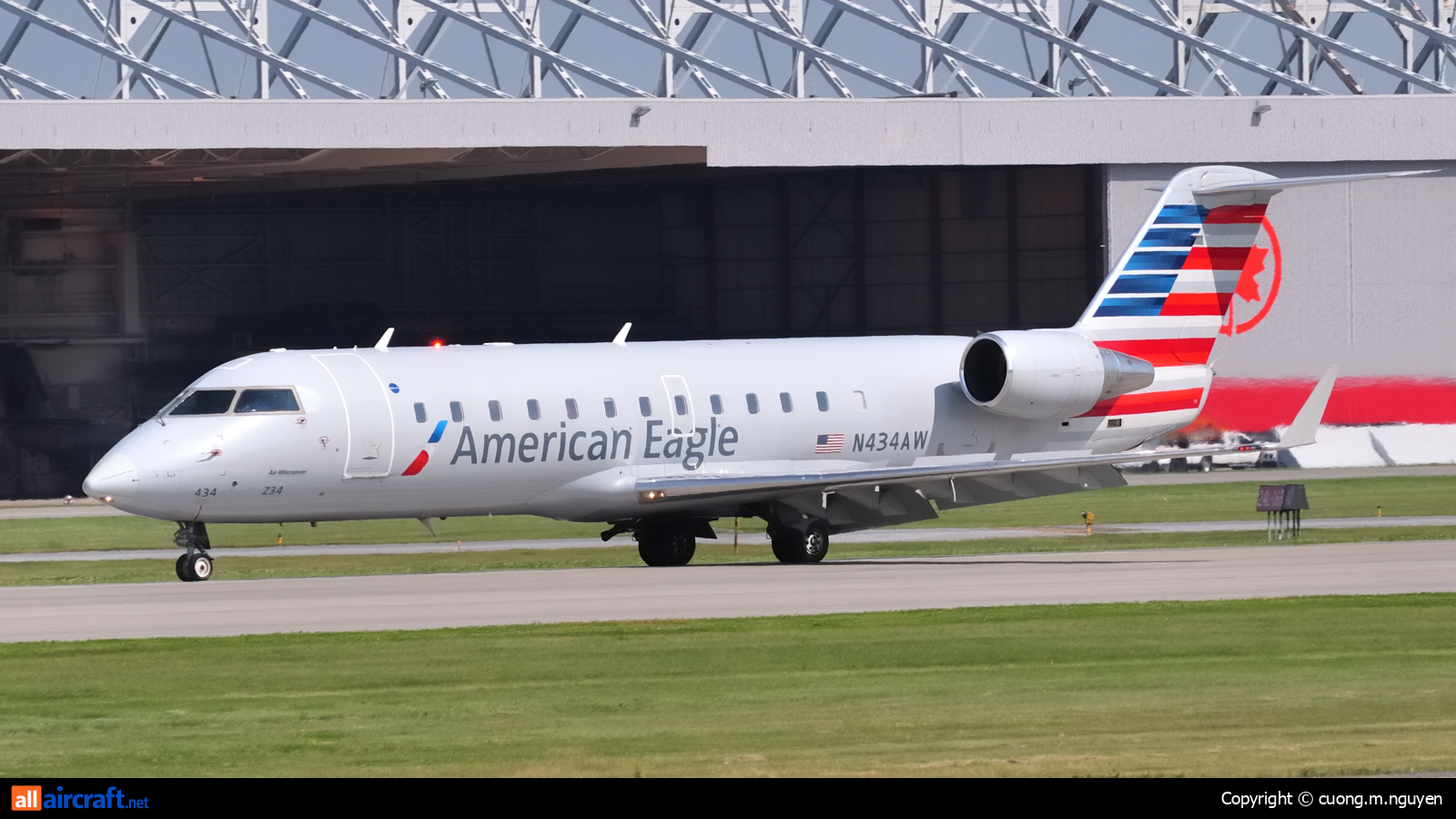 N434AW · Bombardier CRJ-200ER · (YUL / CYUL)