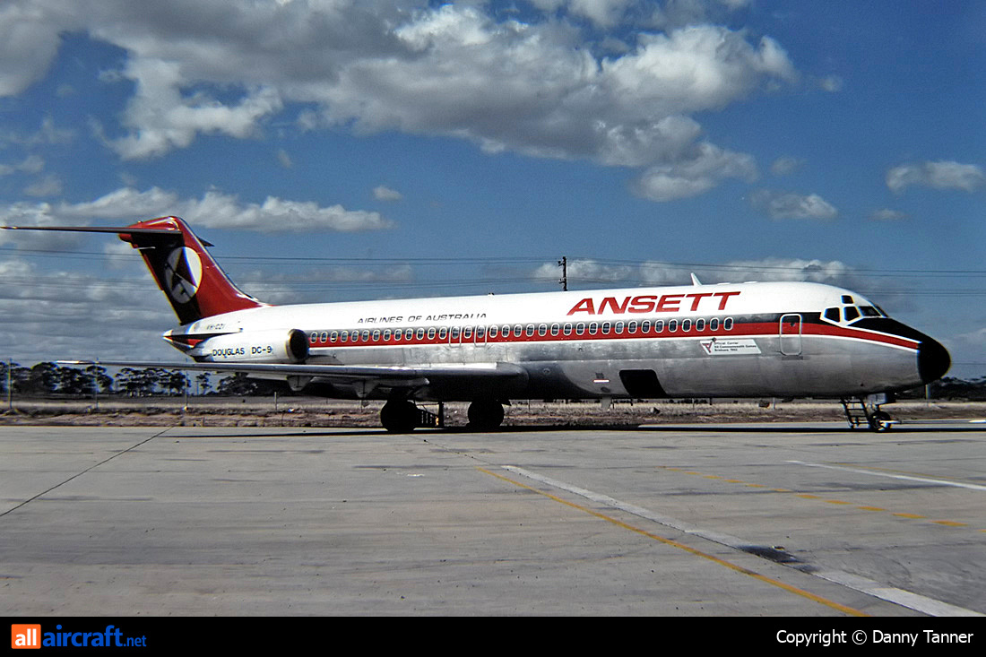 VH-CZI · McDonnell Douglas DC-9-31 · (MEL / YMML)