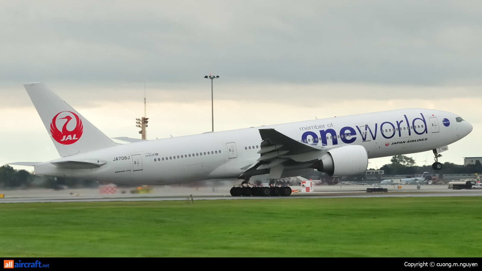 JA708J · Boeing 777-246/ER · (YUL / CYUL)