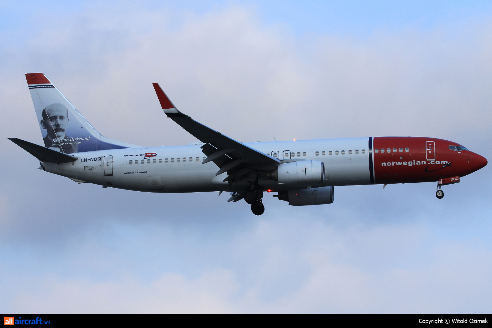 LN-NOQ · Boeing 737-86N(WL) · (SVG / ENZV)