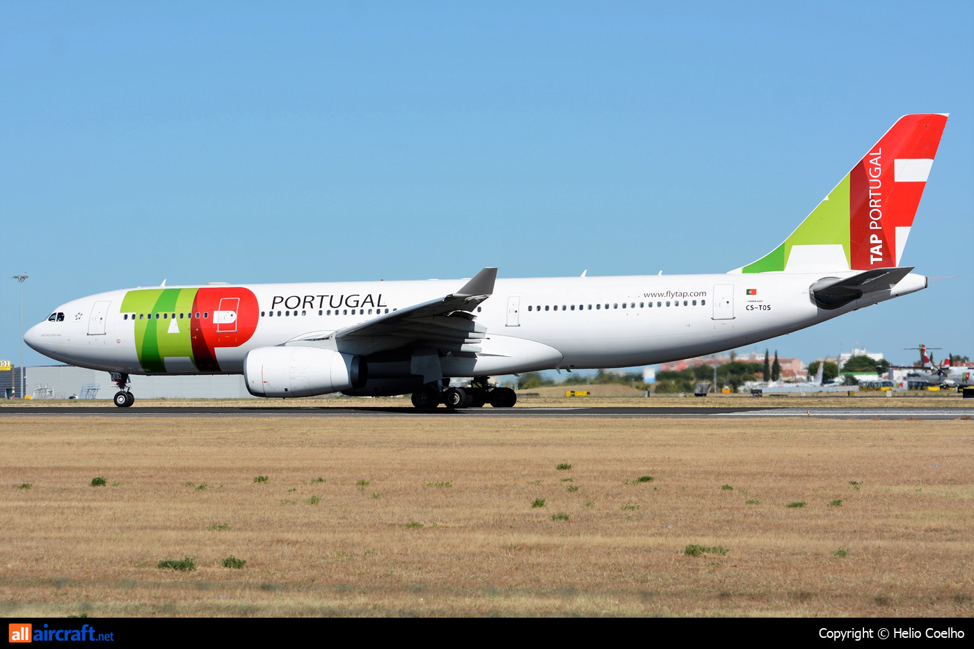 CS-TOS · Airbus A330-243 · (LIS / LPPT)
