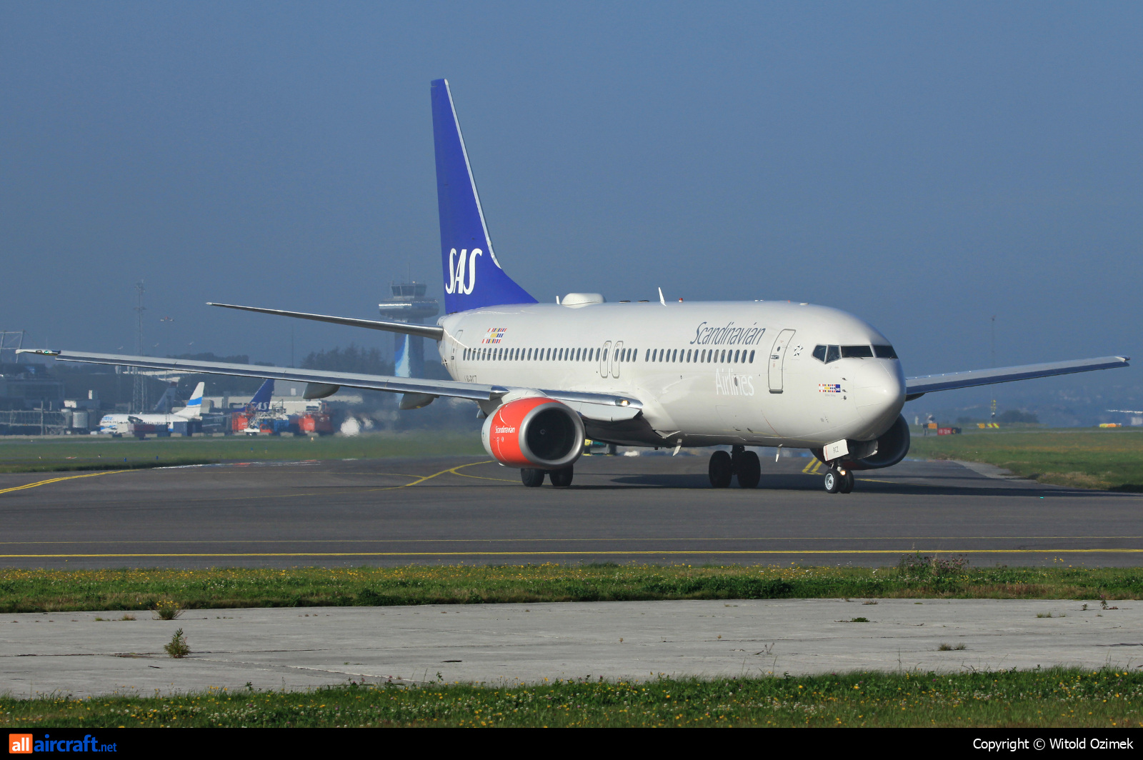 LN-RCZ · Boeing 737-883 · (SVG / ENZV)