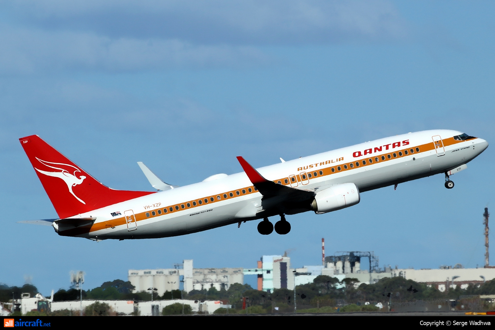 VH-XZP · Boeing 737-838(WL) · (SYD / YSSY)