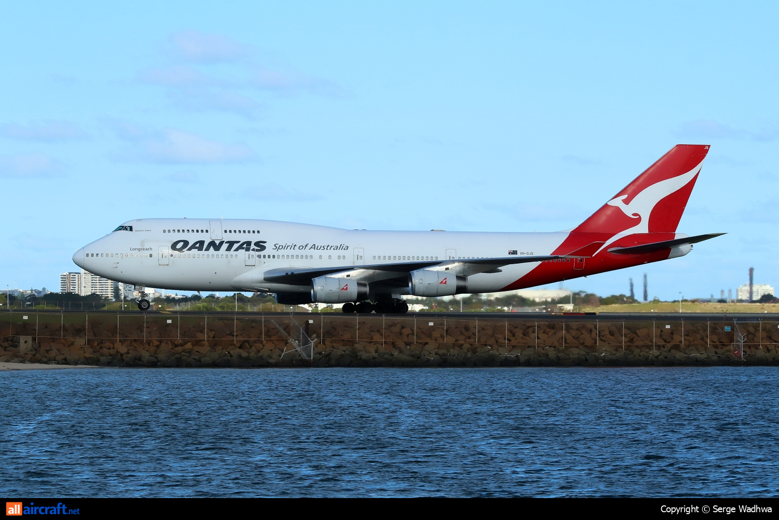 VH-OJS · Boeing 747-438 · (SYD / YSSY)