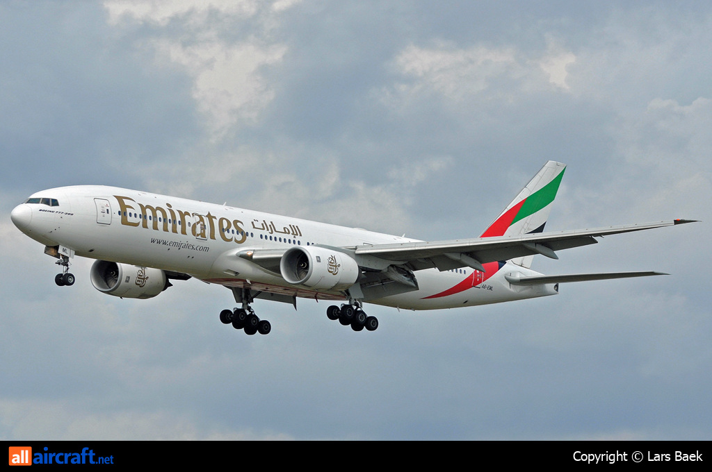 A6-EML · Boeing 777-21H/ER · (CPH / EKCH)