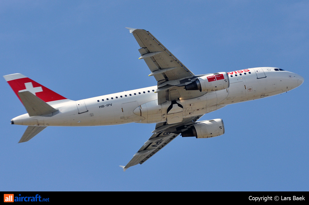 HB-IPV · Airbus A319-112 · (CPH / EKCH)