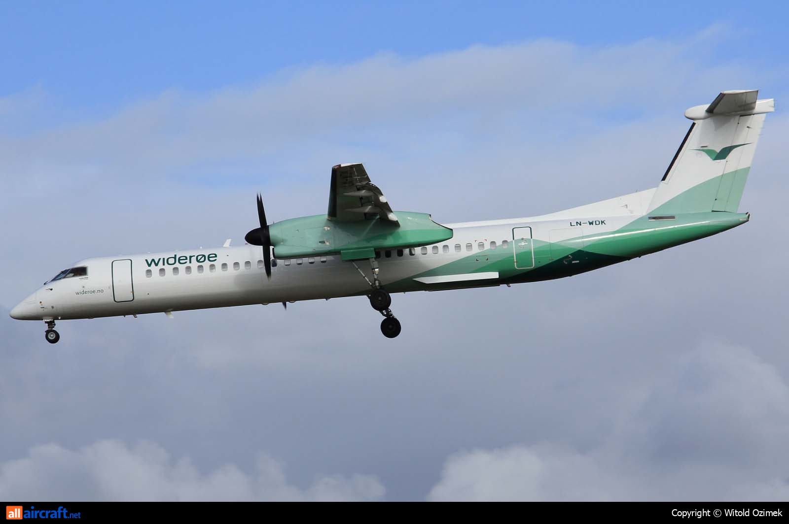 LN-WDK · Bombardier Dash 8-Q402 · (SVG / ENZV)
