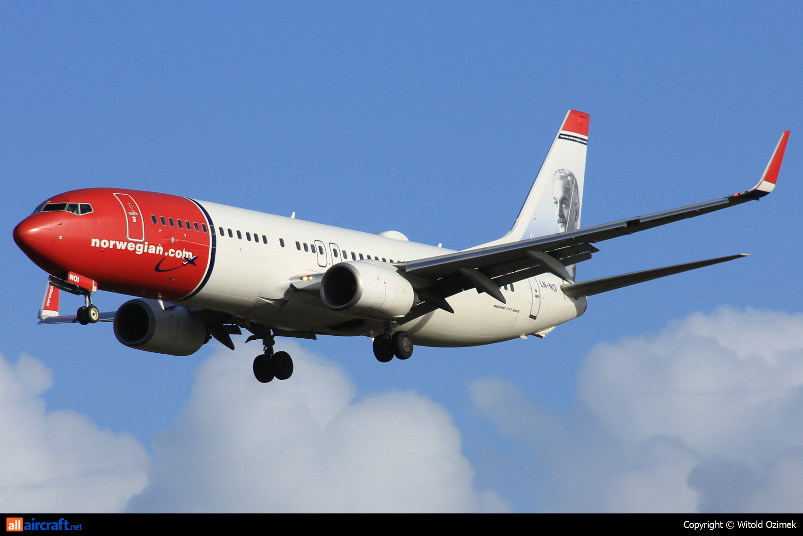 LN-NOI · Boeing 737-86N(WL) · (SVG / ENZV)
