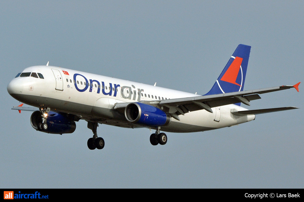 TC-OBE · Airbus A320-231 · (CPH / EKCH)