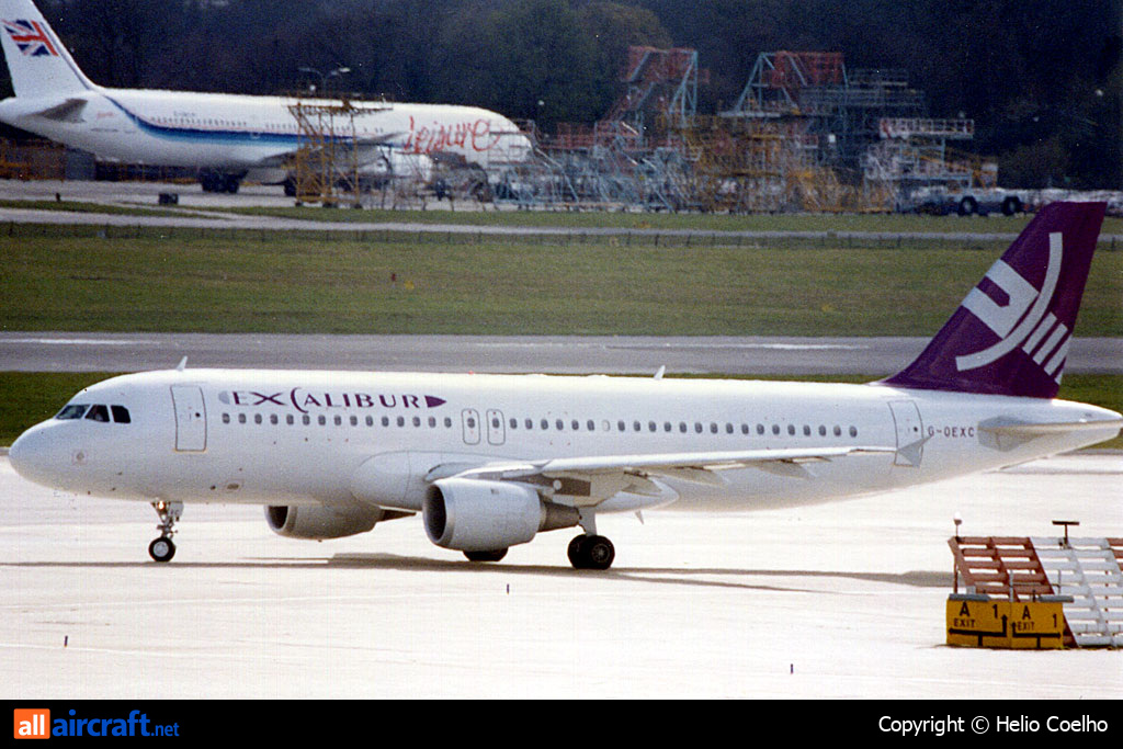 G-OEXC · Airbus A320-212 · (LGW / EGKK)