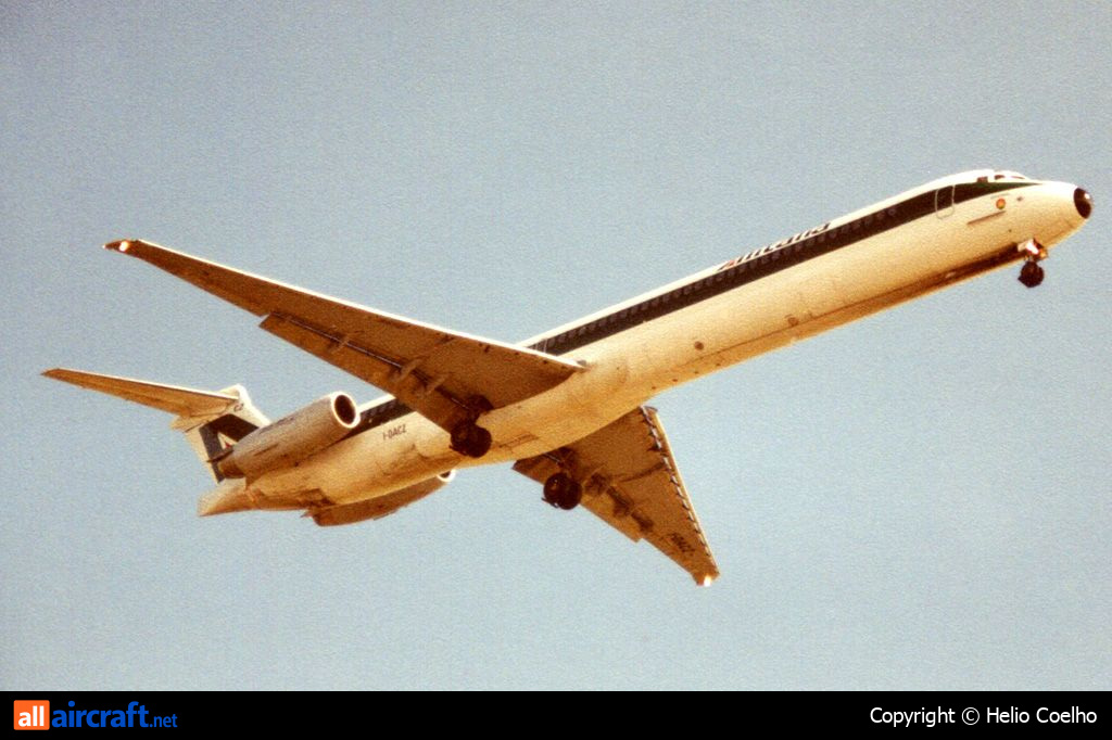 I-DACZ · McDonnell Douglas MD-82 · (LHR / EGLL)