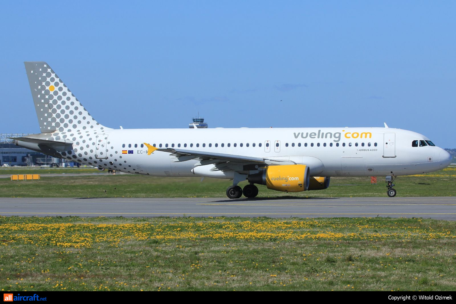 EC-MBE · Airbus A320-214 · (SVG / ENZV)